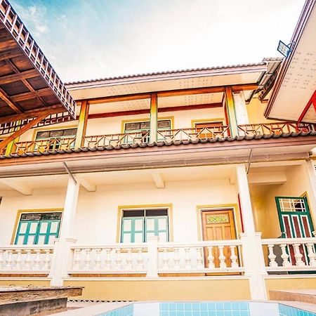 Dream House Lodge 素可泰 外观 照片