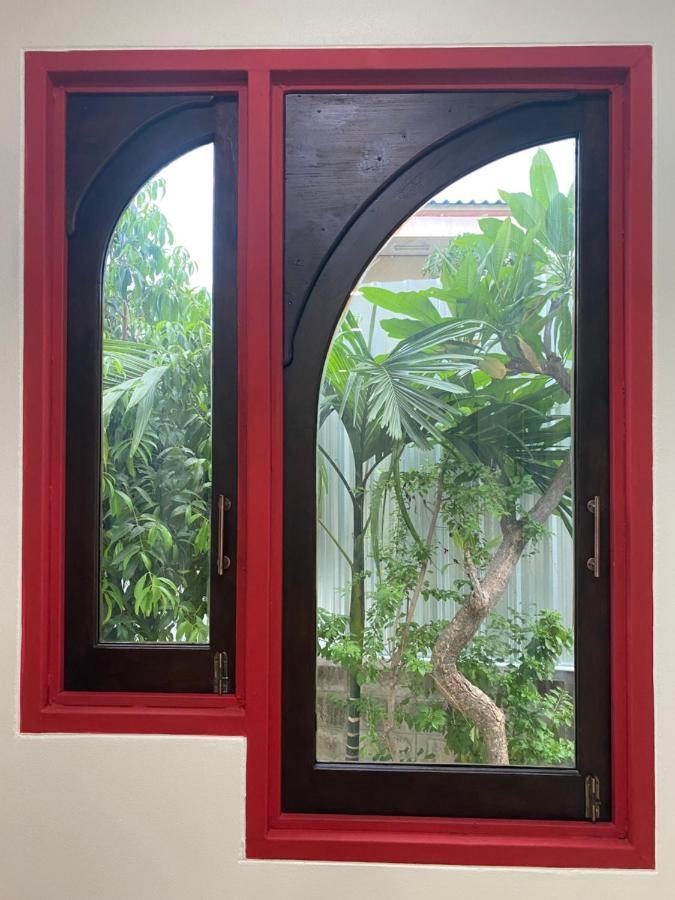 Dream House Lodge 素可泰 外观 照片